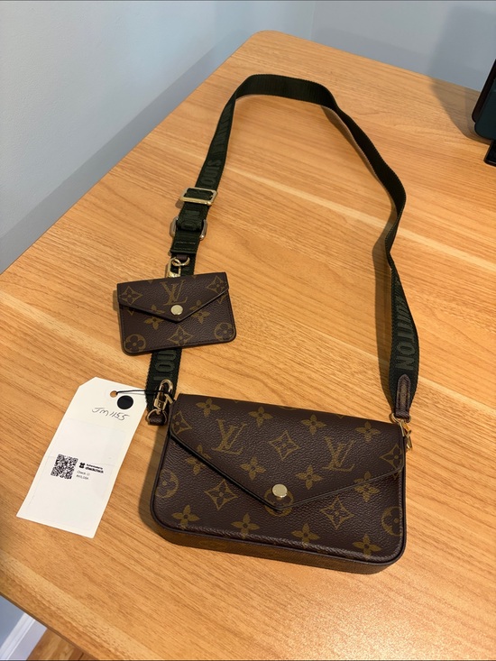 Louis Vuitton Handbags - Pre-Loved Louis Vuitton Green Monogram Canvas Felicie Strap & Go